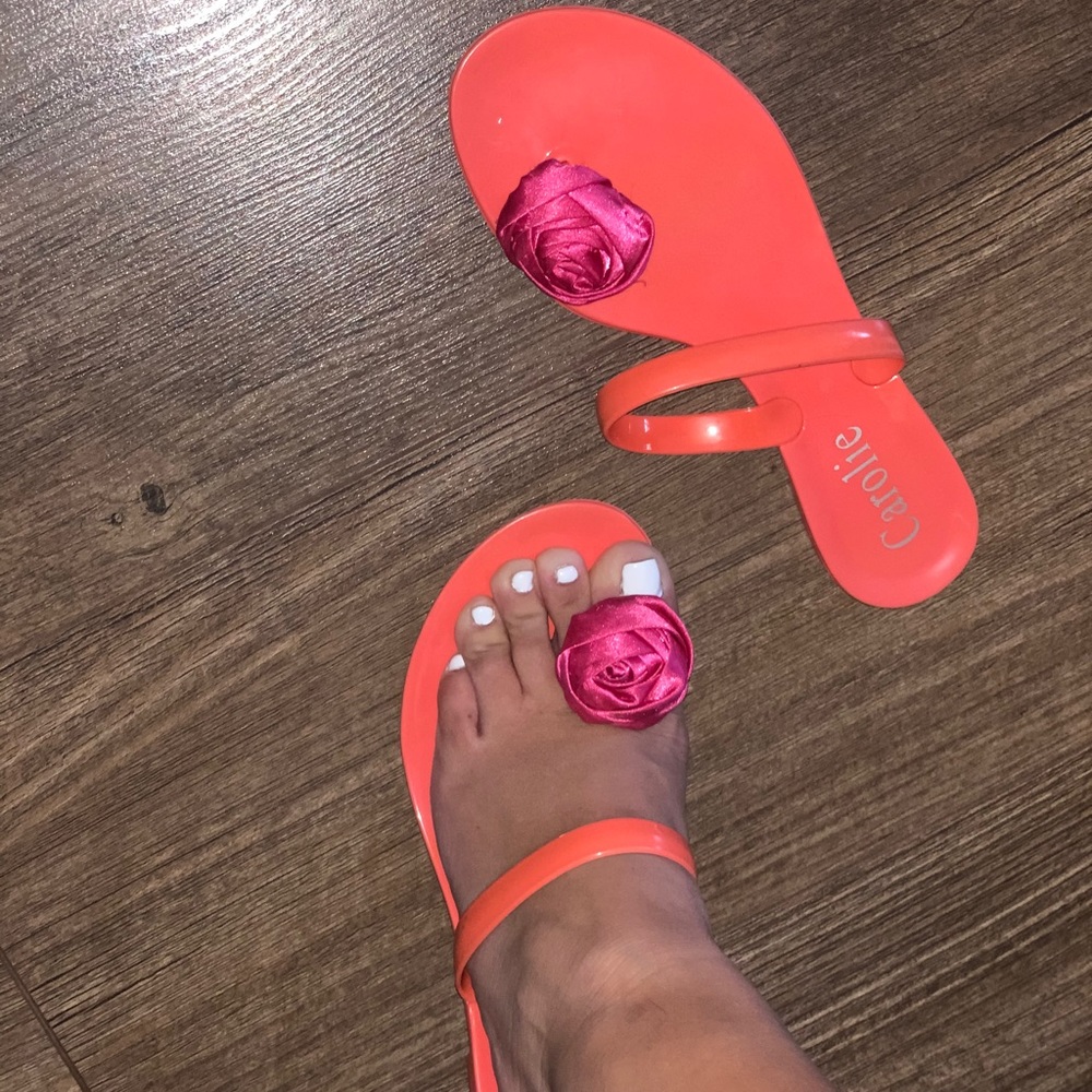 Unique women’s flip flops